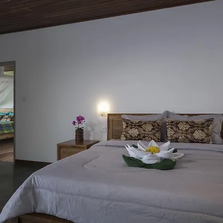 Villa Suari I Padangbai  Room photo